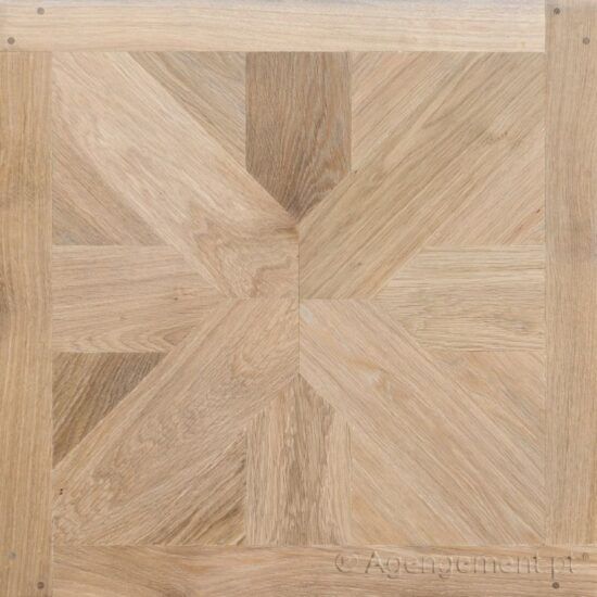 Parquet wood flooring